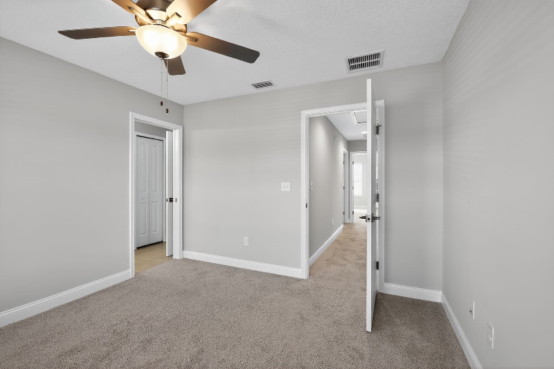 Building Photo - 244 Daydream Ave