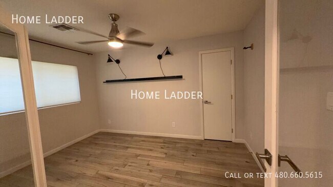 Building Photo - 4362 E Ludlow Dr