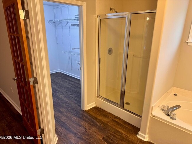 Building Photo - 1324 Biloxi St