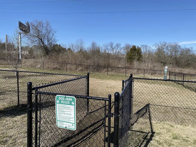 Building Photo - Goodlettsville Townhome