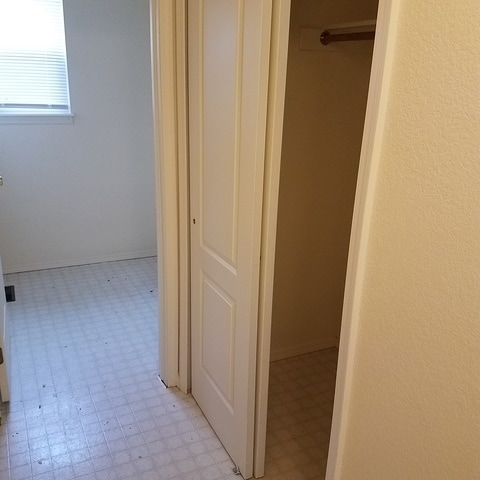 Building Photo - 6050 Scout Dr