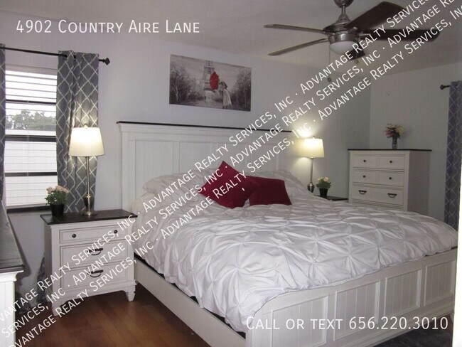 Building Photo - 4902 Country Aire Ln