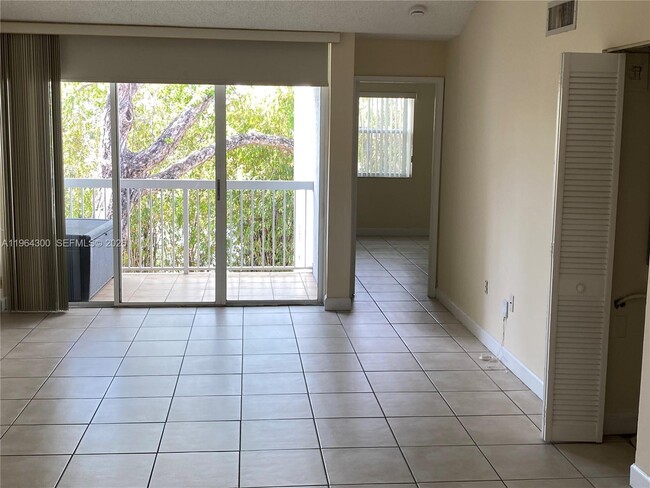 Building Photo - 4772 NW 97th Pl