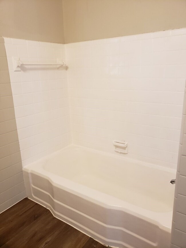 Primary Photo - 3270 Willowood Dr