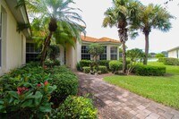 Building Photo - 3-Bed + Den Home With Lake Views & PET FRIENDLY! AVAIL NOW