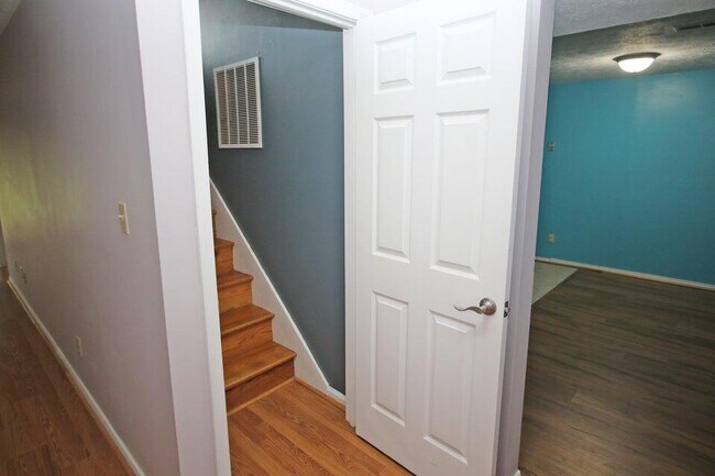 Building Photo - 4352 Cobblestone Knoll Dr