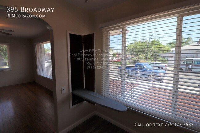 Building Photo - 395 Broadway-