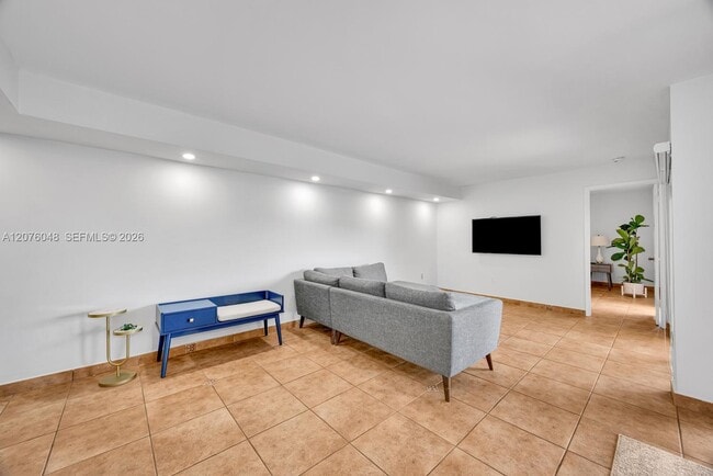 Building Photo - 9280 SW 123rd Ct