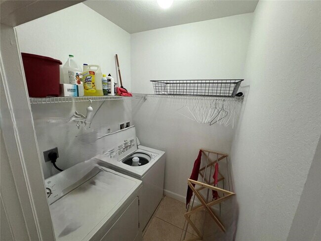 Building Photo - 10748 NW 74th Terrace