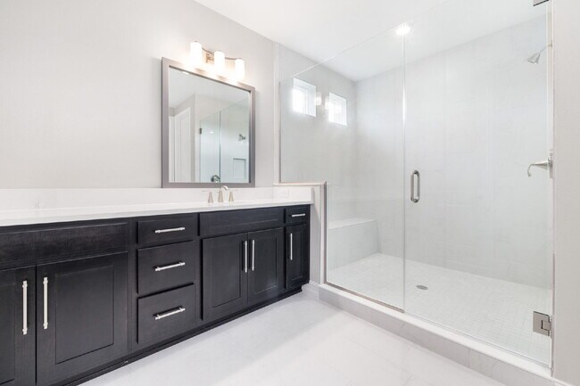 Building Photo - Estancia gated community 4-Bed Oasis with ...