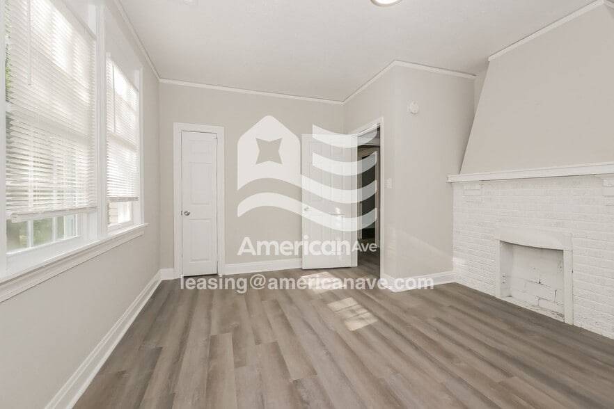 Building Photo - 2231 10th St