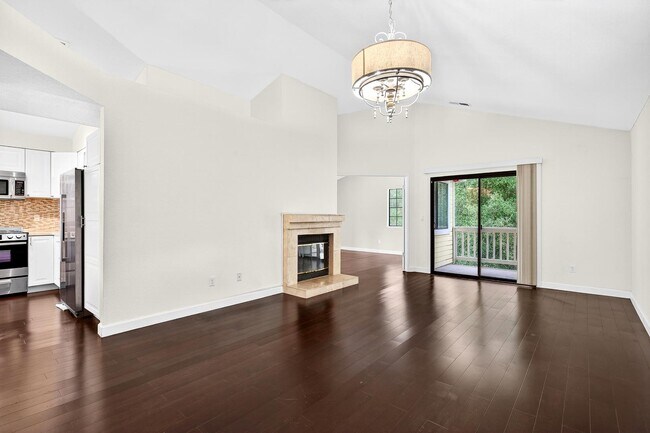 Building Photo - 1202 Devonwood