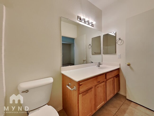 Building Photo - 2204 W San Tan Hills Dr