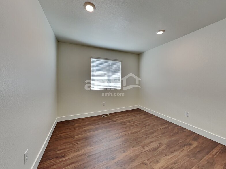 Building Photo - 3936 Patterdale Pl