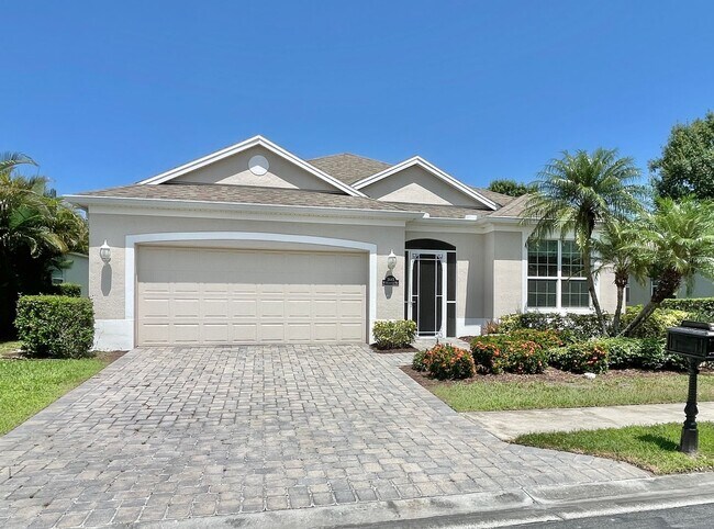 Building Photo - 3+ Bedroom quality built home in desirable...