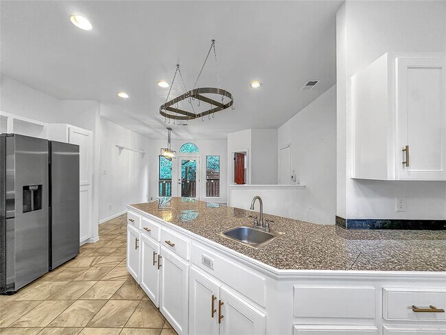Building Photo - 10108 Talleyran Dr