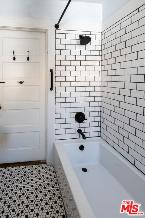 Building Photo - 5742 6th Ave