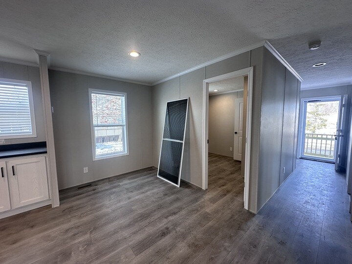 Building Photo - 29638 Danbury Ct