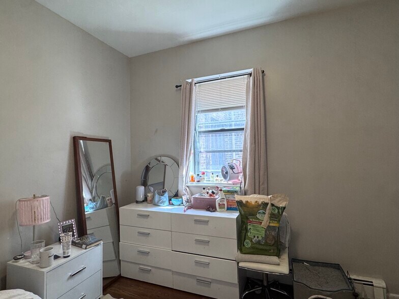 Building Photo - 31 Stearns Rd