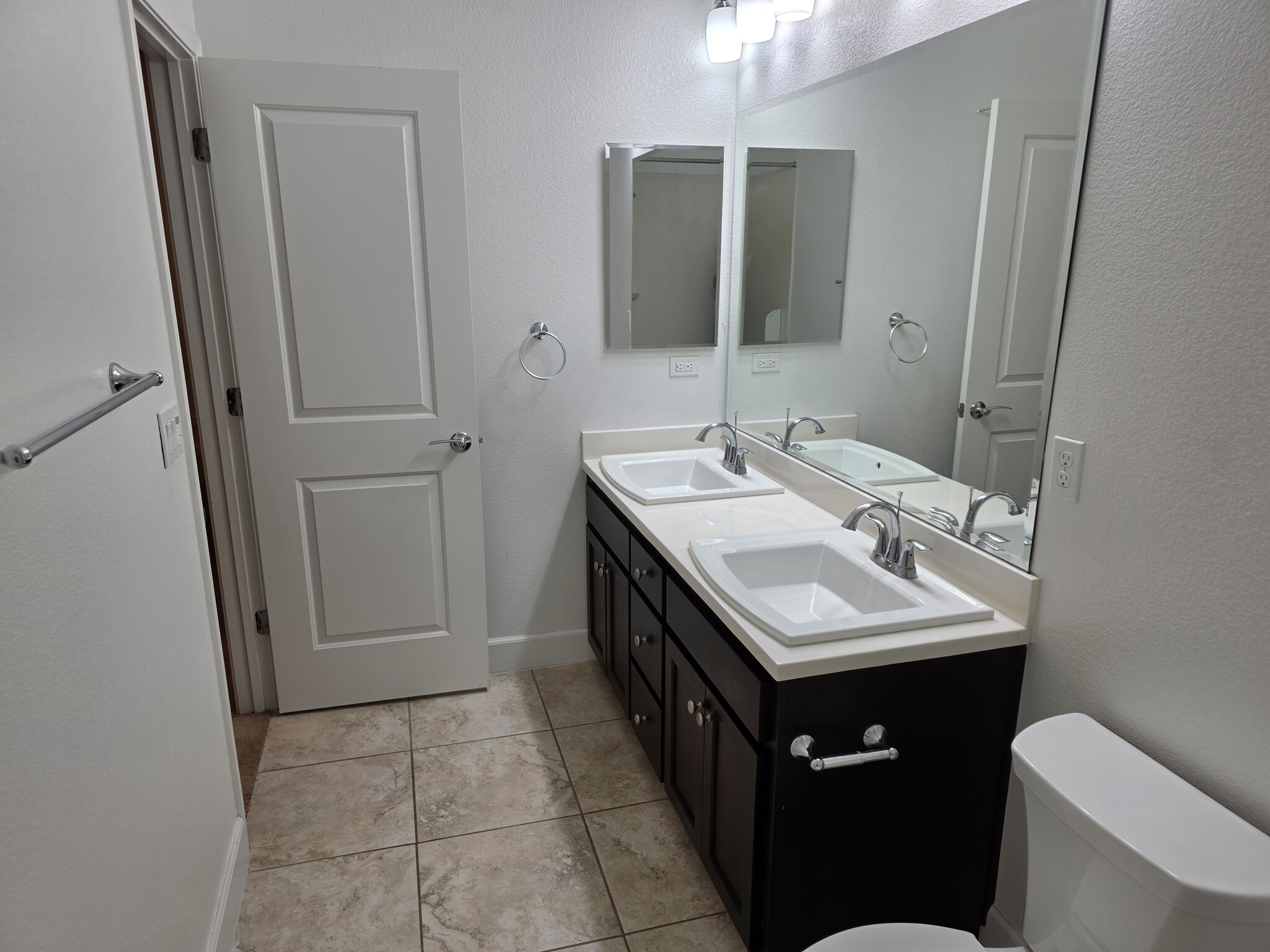 Building Photo - 5009 Telegraph Blvd