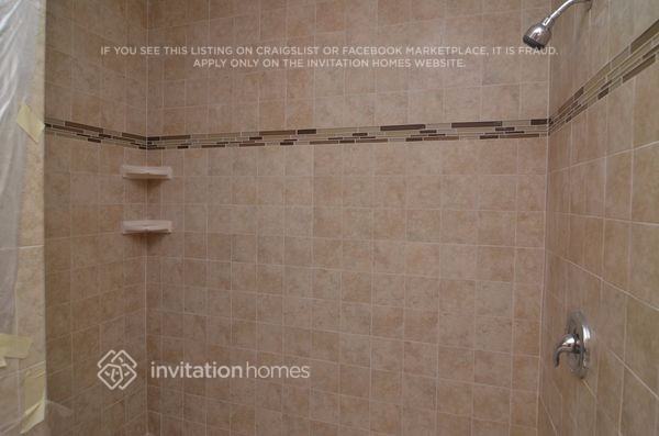 Building Photo - 137 Zenith Cir