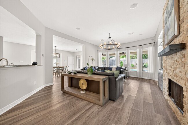 Building Photo - 3510 Artesian Springs Ln