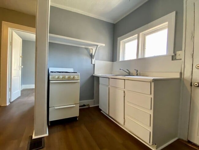 Building Photo - Niles 2 bedroom/1 bath unit