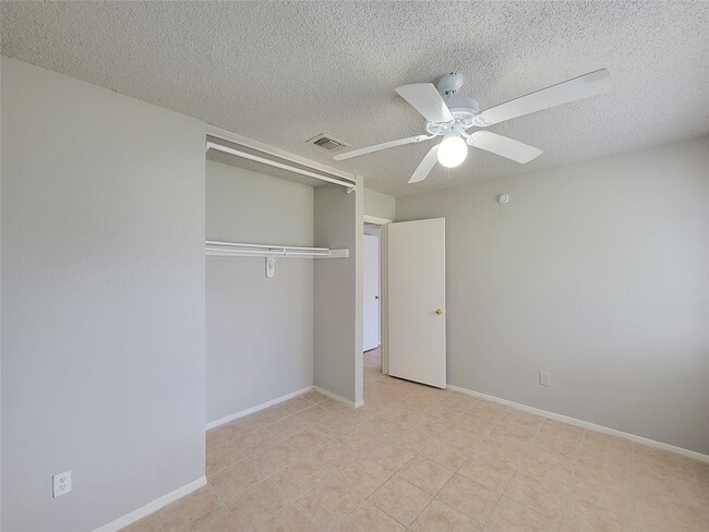 Building Photo - 17706 Glenhagen Ct