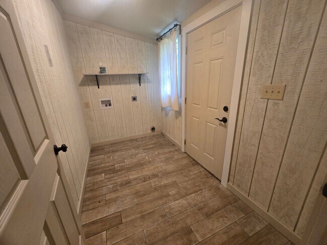 Building Photo - Wonderful in Waco!