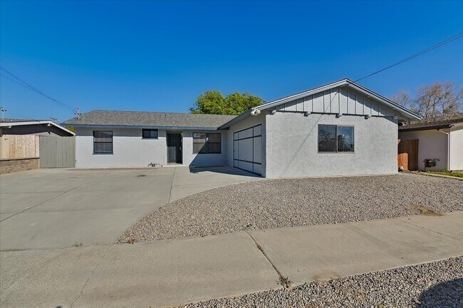 Building Photo - 12931 Morene St