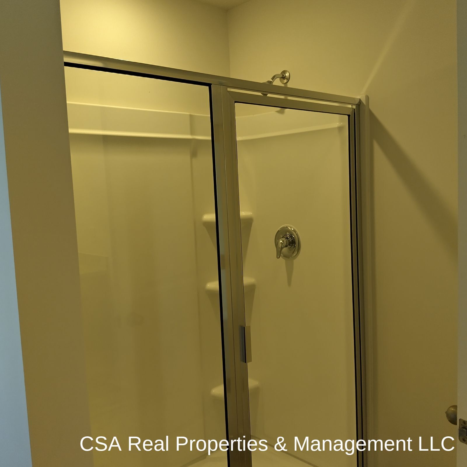 Building Photo - 8240 Bluewater Dr