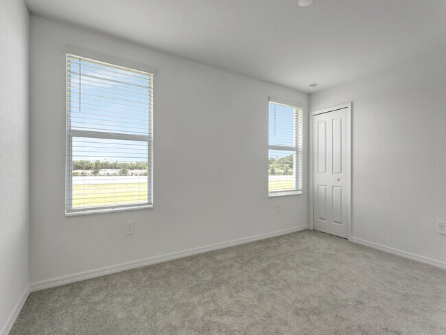 Building Photo - Brand-New 3BR/2.5BA Townhouse for Rent in Lakewood Ranch — $2,300/Month, Internet & Lawn Care Inc...