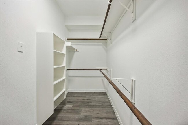 Building Photo - 14611 Wynbourn Way