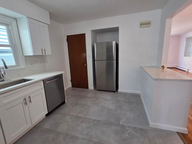 Building Photo - 777 Montgomery St