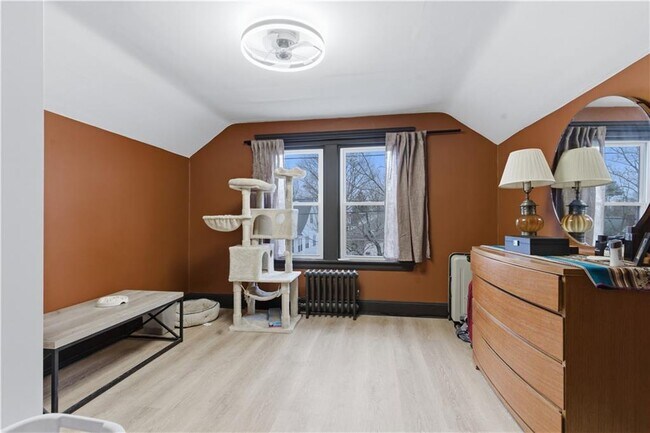 Building Photo - 44 Holburn Ave