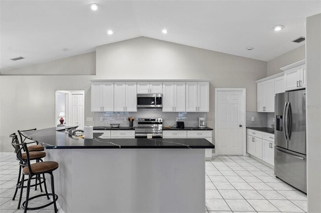 Building Photo - 61 Farmsworth Dr