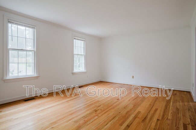 Building Photo - 10075 Aragon Dr