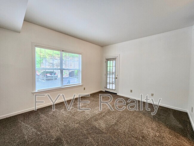 Building Photo - 6820 Hwy 70 S