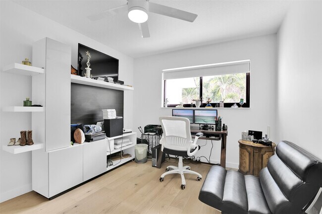 Building Photo - 1035 Boca Cove Ln