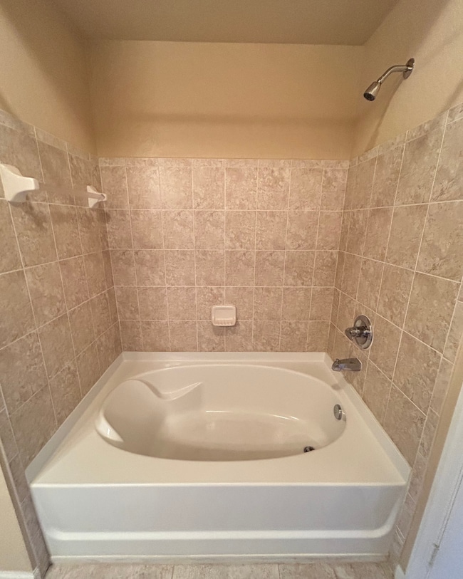 Building Photo - 8539 Gate Pkwy W