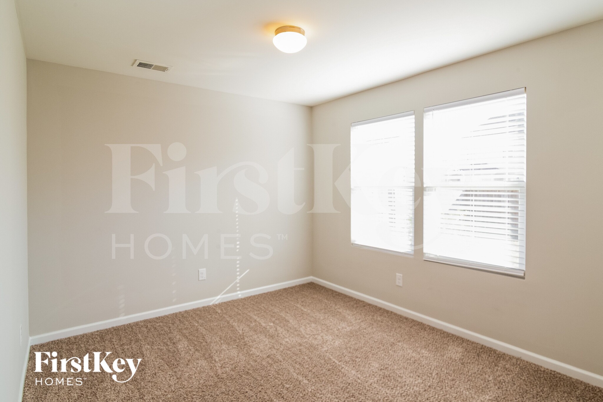 Building Photo - 143 Rockingham Way