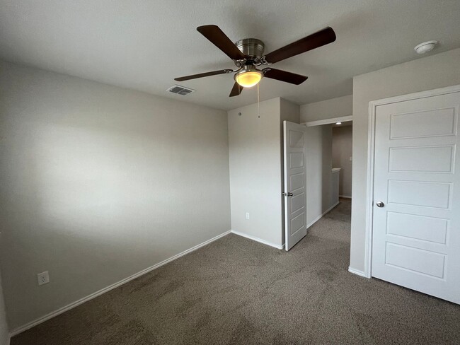 Building Photo - Luxury 3/2.5 Townhouse in NBTX