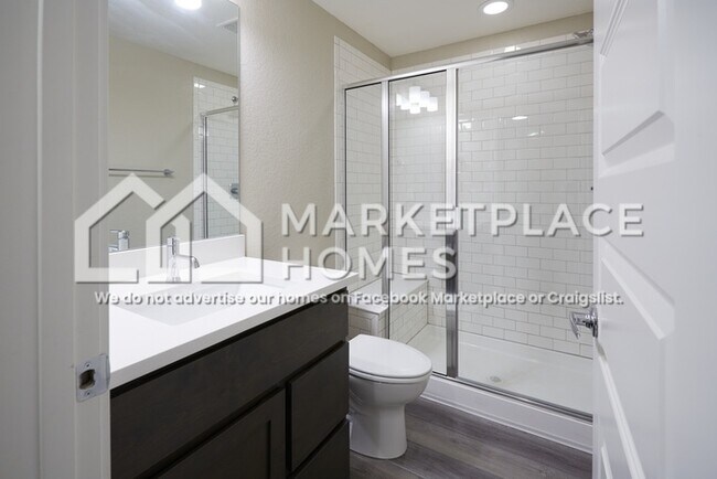 Building Photo - 10711 Truckee Cir