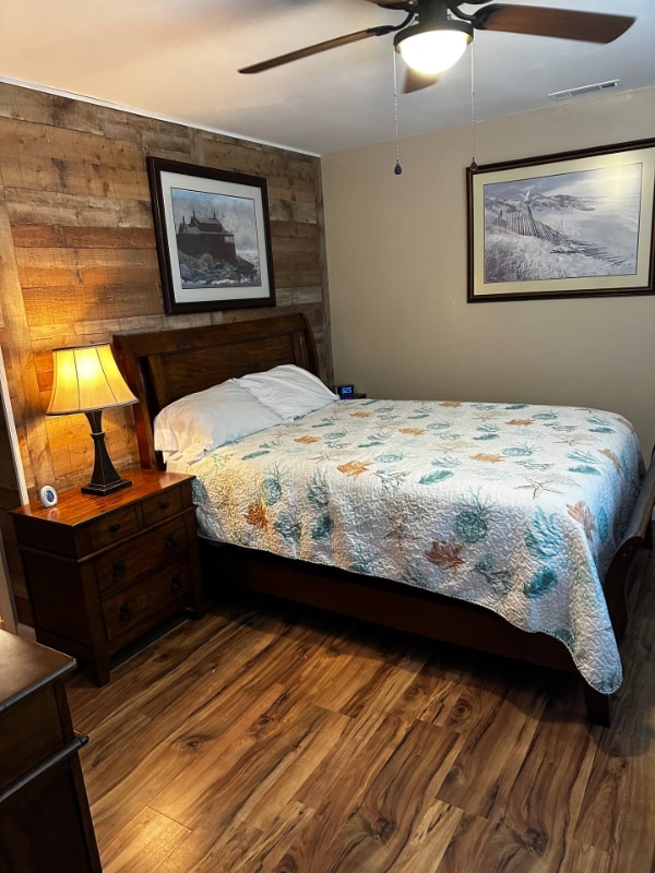 Building Photo - 1881 Livingston Chapel Rd