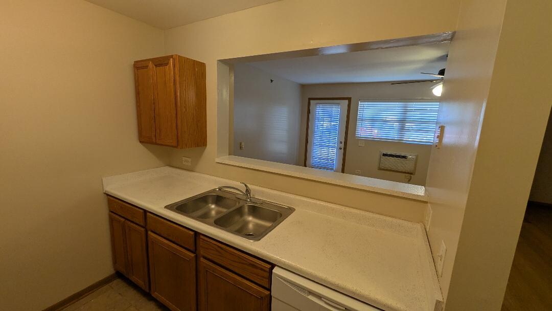 Building Photo - 430 Cunat Blvd.