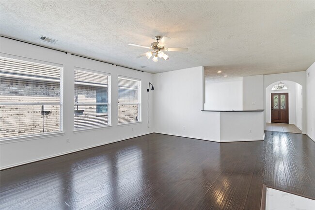 Building Photo - 23307 W Pine Ivy Ln
