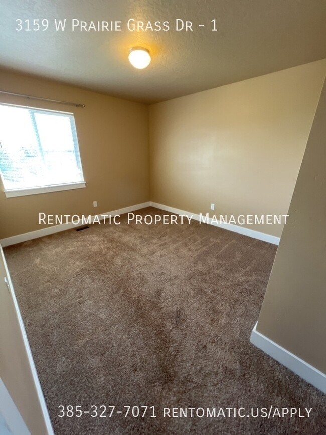 Building Photo - 3159 W Prairie Grass Dr