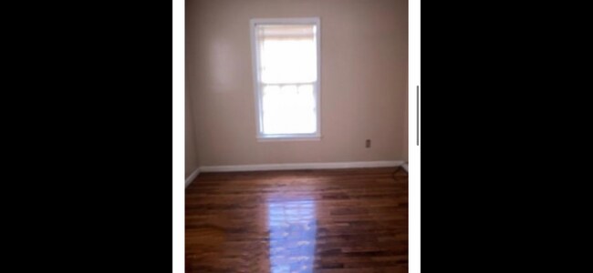 Building Photo - 616 Indianola Dr