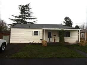 Building Photo - Coming Soon - Cute & Convenient Springfield Home.