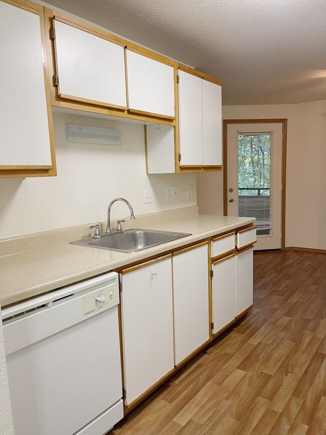 Building Photo - The Ultimate Living Experience - 2 Bedroom Top Floor Coming Soon!